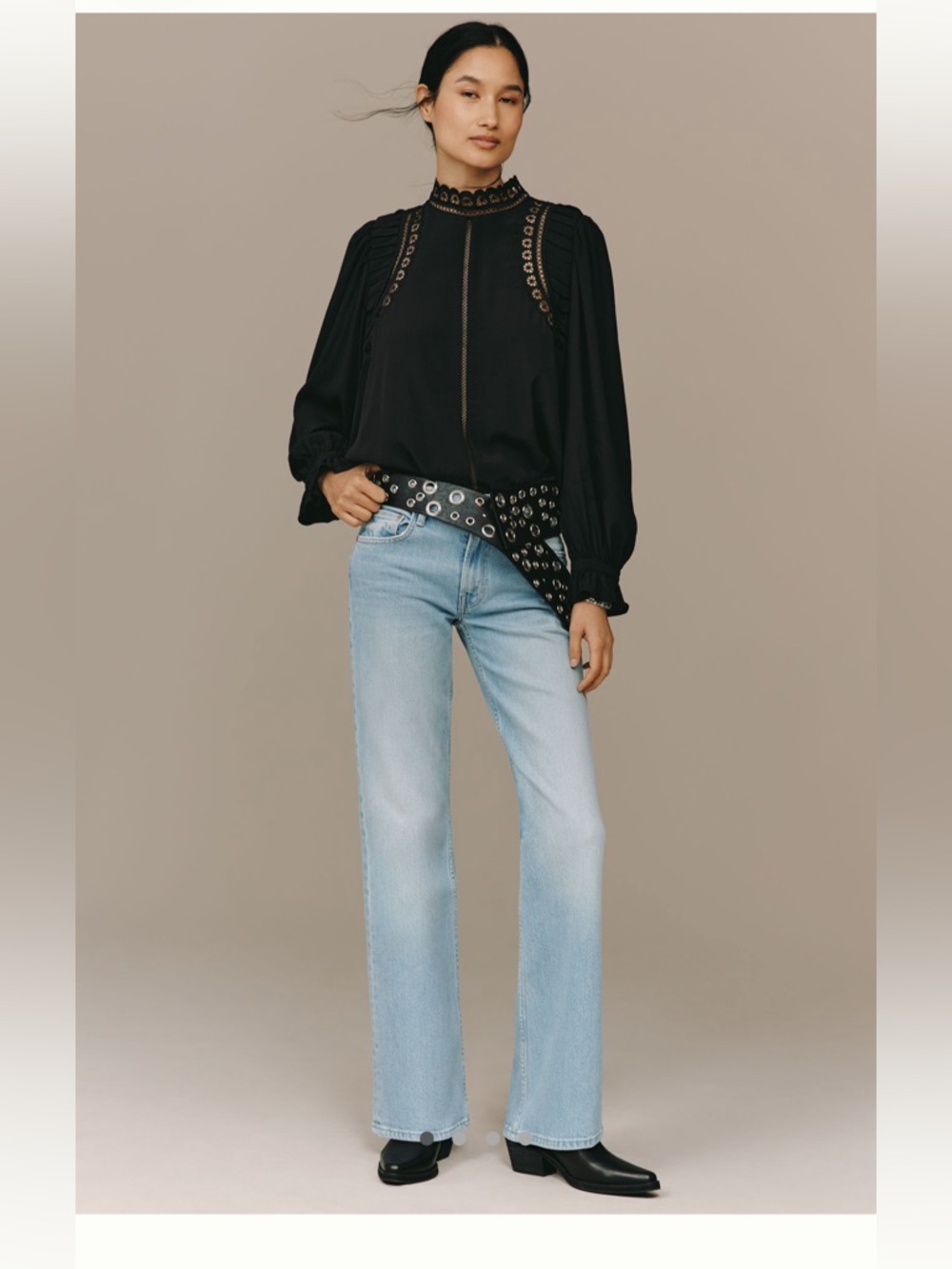 NWT MOTHER The Bookie Sneak High-Rise
Bootcut Jeans